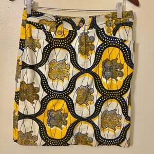J. McLaughlin Yellow and Black medallion Skirt size 6